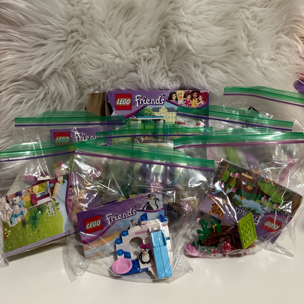 Bundle of 8 LEGO Friends Sets